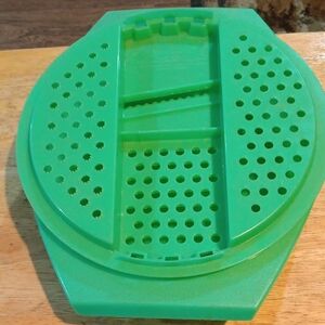 Tupperware Green Kitchen Grater